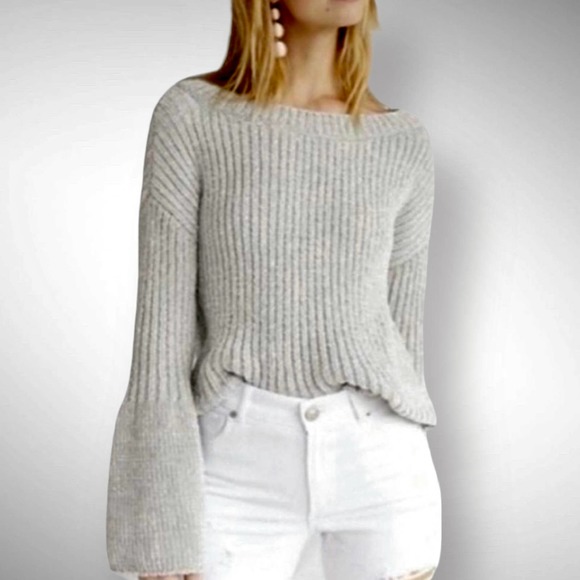 Express Chenille Bell Sleeve Sweater size Medium Mint Green Chunky Knit Soft - Picture 1 of 11